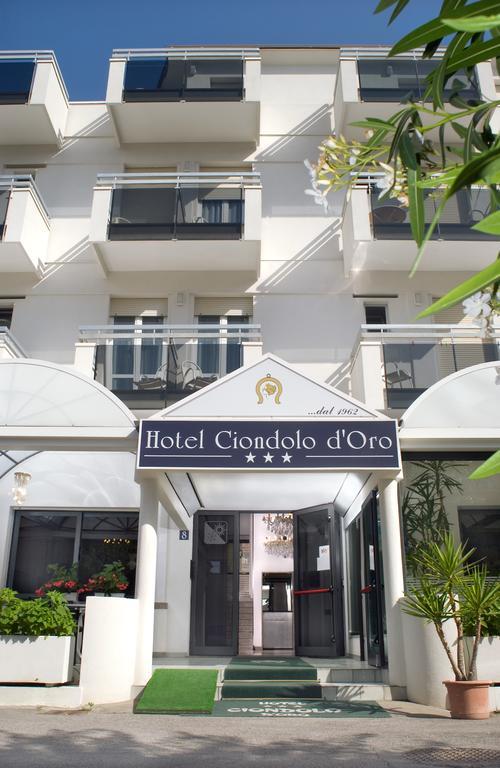 Hotel Ciondolo D'Oro ริมินี ภายนอก รูปภาพ